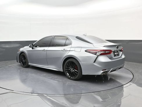 Used 2023 Toyota Camry XSE FWD image 5