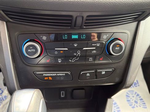 Used 2019 Ford Escape SEL w/ Ford Safe & Smart Package AWD/4WD image 25