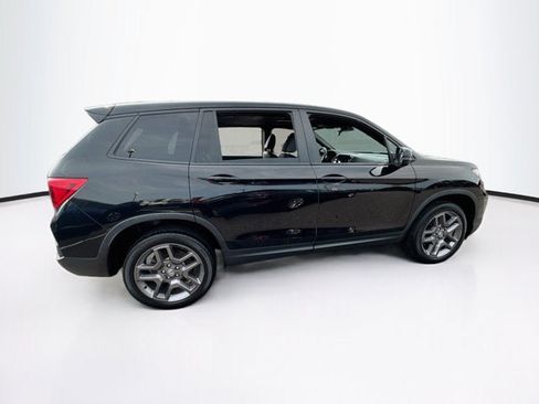 Used 2023 Honda Passport EX-L image 4
