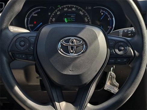Certified 2025 Toyota RAV4 LE image 23
