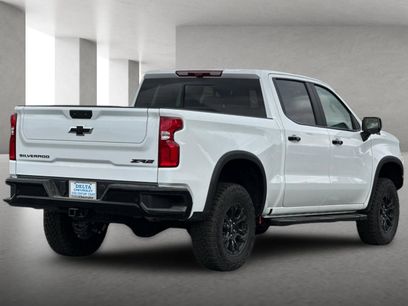New 2026 Chevrolet Silverado 1500 ZR2 w/ LPO, Dark Essentials Package