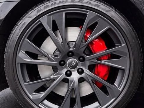 Used 2025 Audi S8 image 44