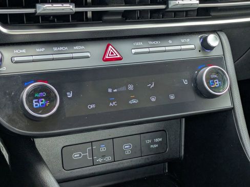 Used 2025 Hyundai Sonata SEL FWD image 18