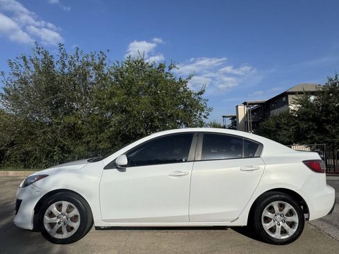 Used 2010 MAZDA MAZDA3 i Sport FWD image 4