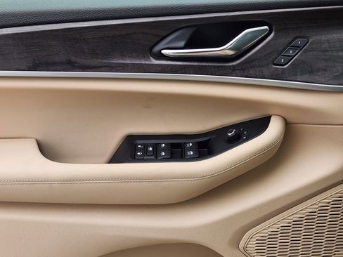 New 2025 Jeep Grand Cherokee L Limited w/ Trailer Tow Package image 20