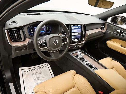 Certified 2023 Volvo XC60 T8 Ultimate w/ Climate Package image 12