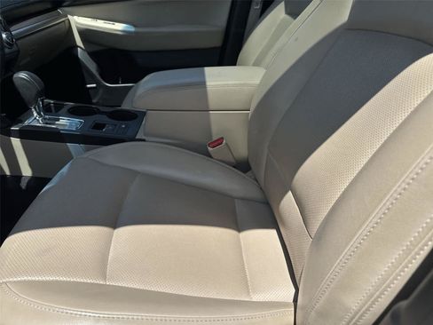 Used 2017 Subaru Legacy 2.5i Limited AWD/4WD image 13
