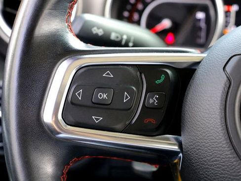 Used 2019 Jeep Wrangler Unlimited Rubicon AWD/4WD image 14