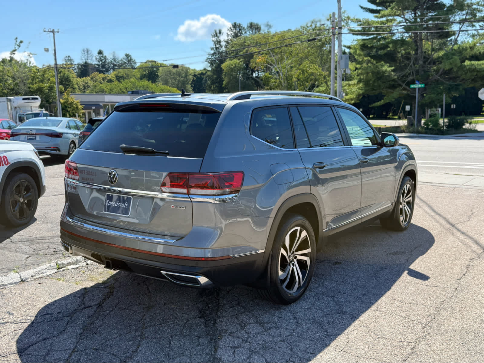 Used 2022 Volkswagen Atlas SEL AWD/4WD image 7