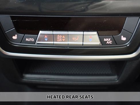 Used 2024 BMW X7 xDrive40i w/ M Sport Package image 9