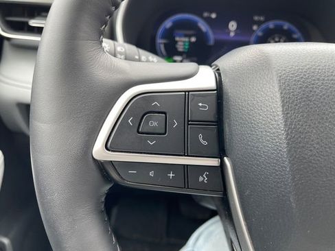 Used 2024 Toyota Highlander Limited image 24