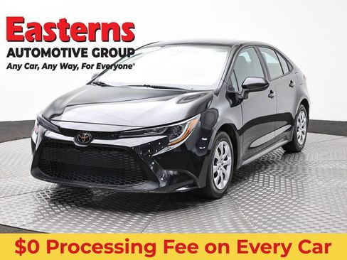 Used 2022 Toyota Corolla LE FWD image 1