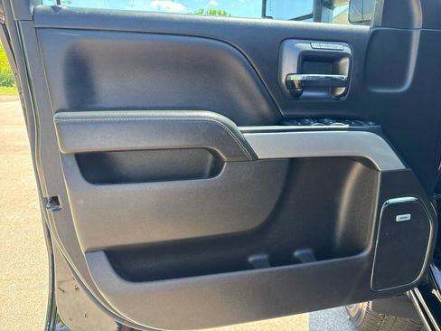 Used 2019 Chevrolet Silverado 2500 LTZ w/ Duramax Plus Package AWD/4WD image 9