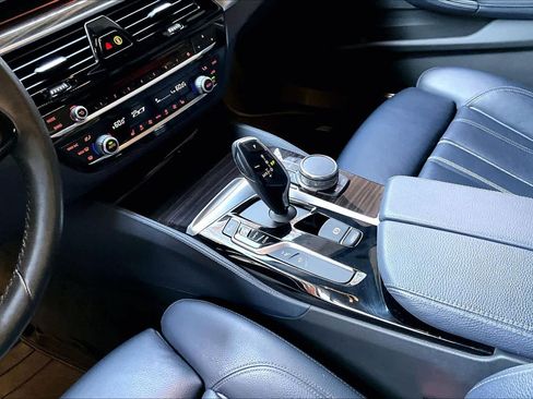 Used 2017 BMW 530i image 16