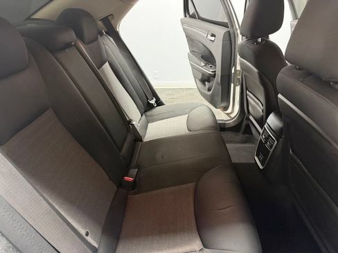 Used 2019 Chrysler 300 Touring w/ Sport Appearance Package RWD image 44