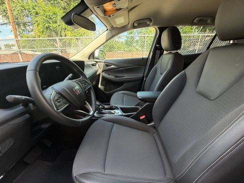 Used 2025 Buick Encore GX Preferred AWD/4WD image 25