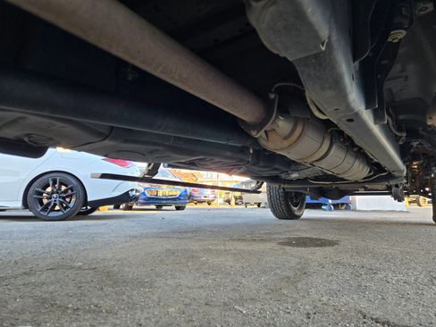 Used 2023 Ford F250 Platinum image 36