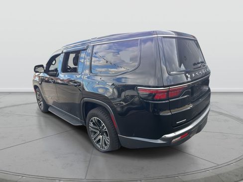 Used 2022 Jeep Wagoneer Series III image 5