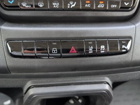 Used 2025 RAM ProMaster 2500 w/ Safety Group image 28