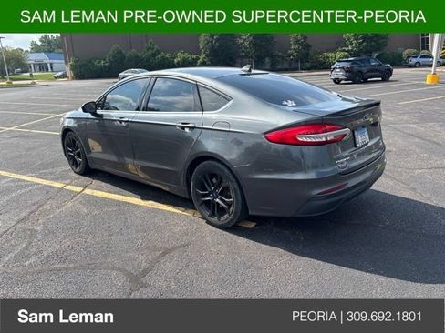 Used 2020 Ford Fusion SE w/ Equipment Group 151A FWD image 6