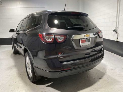 Used 2016 Chevrolet Traverse LT w/ Style and Technology Package image 4