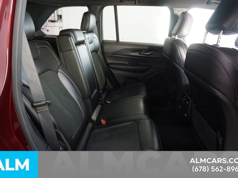 Used 2025 Jeep Grand Cherokee Altitude AWD/4WD image 19