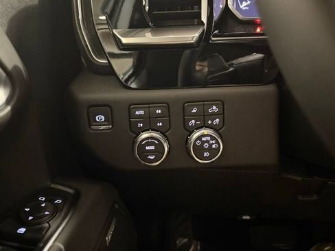 New 2026 GMC Sierra 1500 Elevation w/ Elevation Premium Package image 16