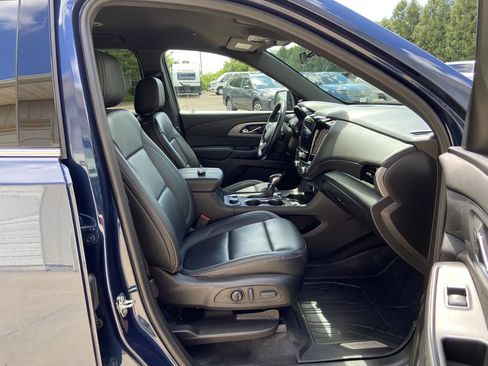 Used 2023 Chevrolet Traverse LT w/ LPO, Floor Liner Package AWD/4WD image 12