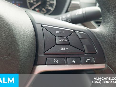 Used 2025 Nissan Altima 2.5 SV FWD image 28
