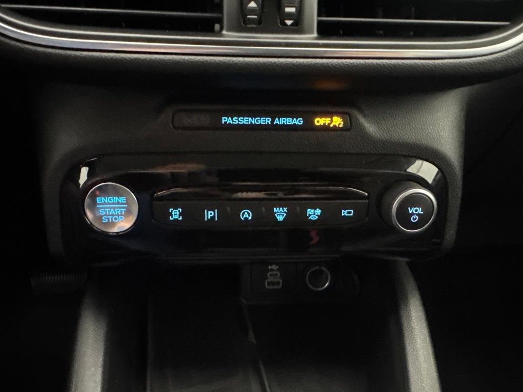 Used 2024 Ford Escape Platinum AWD/4WD image 34