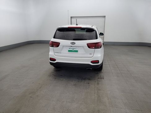 Used 2019 Kia Sorento AWD image 7