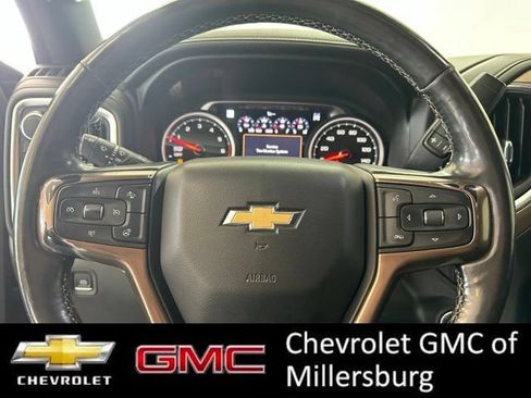 Used 2019 Chevrolet Silverado 1500 High Country w/ Technology Package AWD/4WD image 17