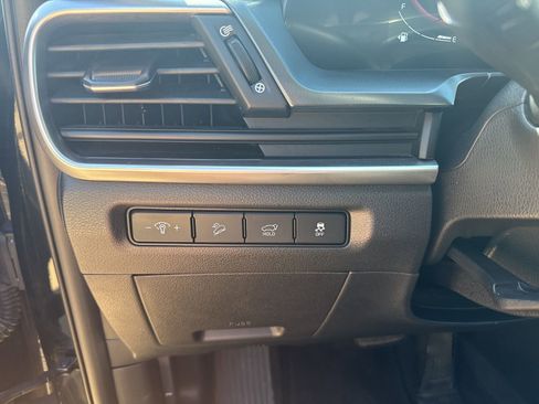 Used 2025 Kia Telluride S AWD/4WD image 14