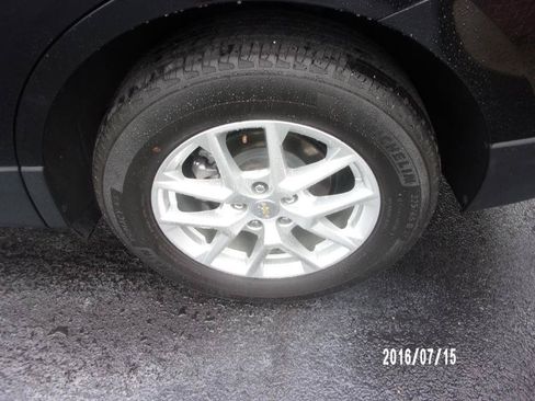 Used 2023 Chevrolet Equinox LS FWD image 15