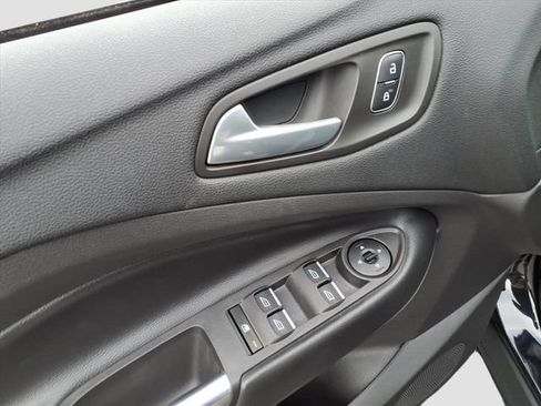 Used 2019 Ford Escape SE AWD/4WD image 13