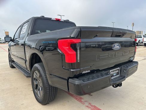 New 2025 Ford F150 Lightning Flash AWD/4WD image 29