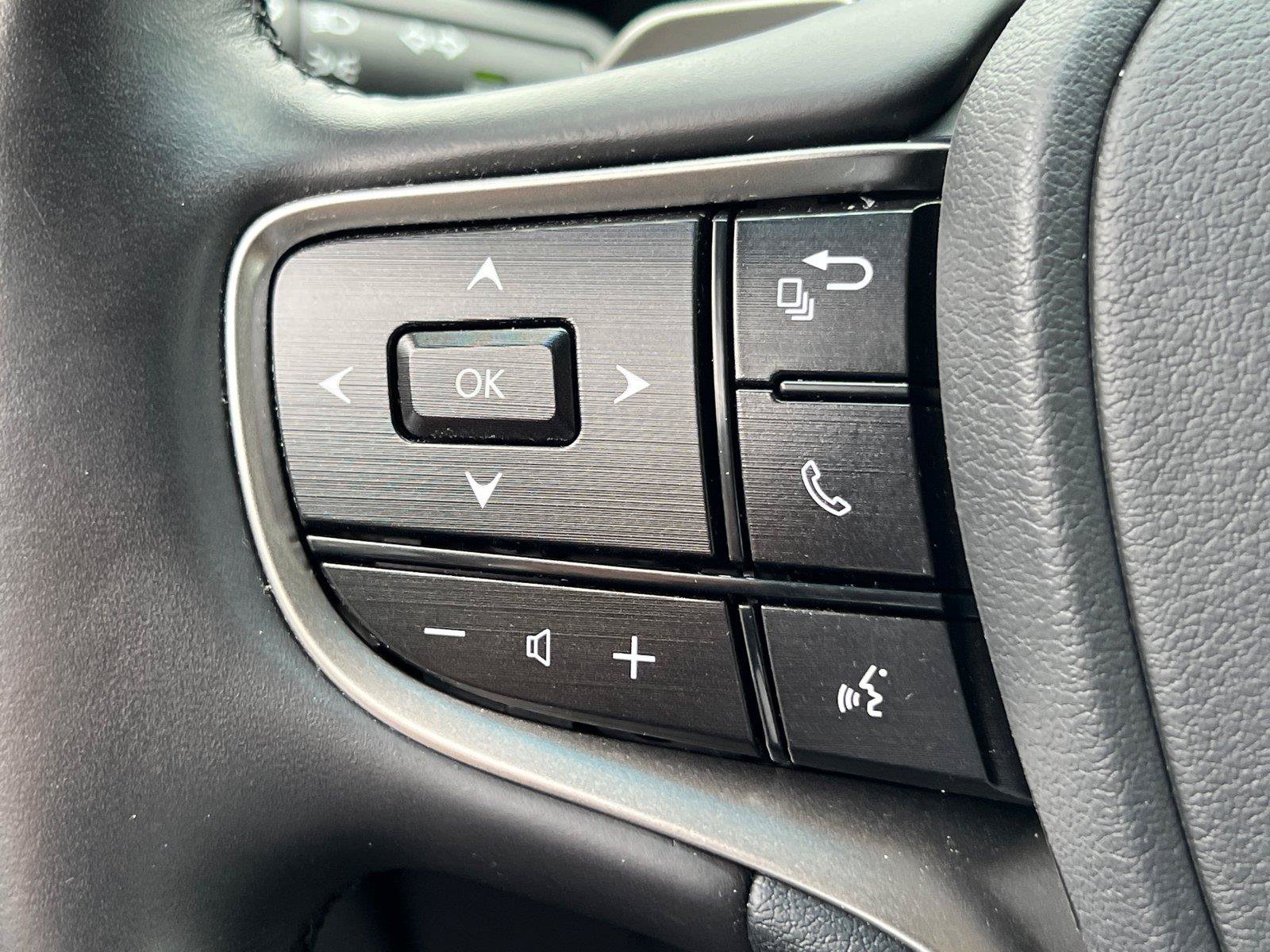 Certified 2024 Lexus ES 350 w/ Technology Package FWD image 25