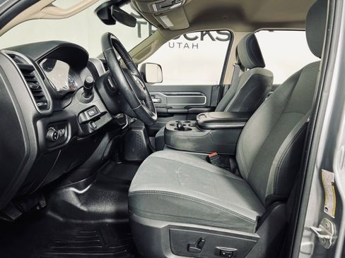 Used 2020 RAM 3500 Big Horn w/ Towing Technology Group image 9