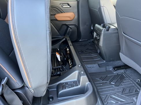 New 2026 GMC Canyon AT4 w/ Technology Plus Package AWD/4WD image 19