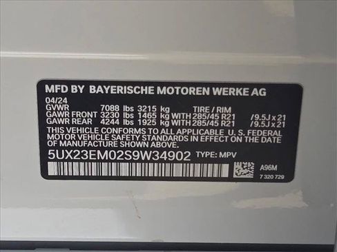 Used 2025 BMW X7 xDrive40i w/ Climate Comfort Package AWD/4WD image 26