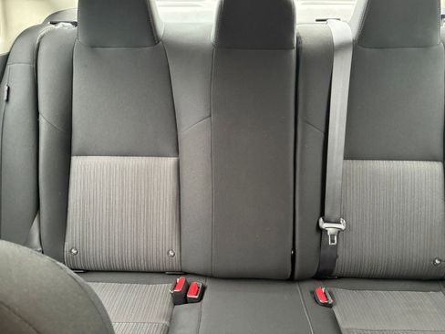 Used 2025 Nissan Sentra SV FWD image 32