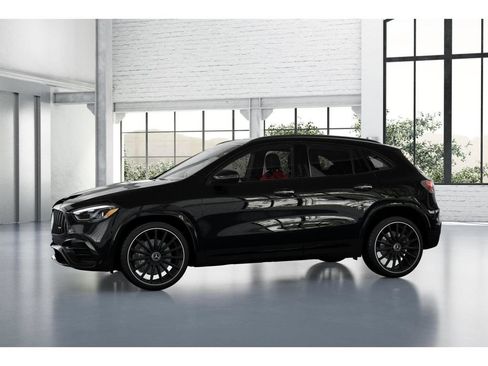 New 2026 Mercedes-Benz GLA 35 AMG 4MATIC image 36