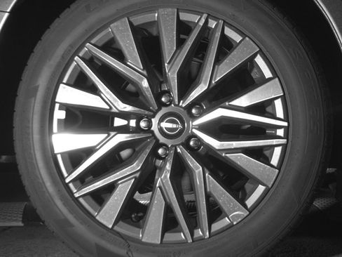 Used 2025 Nissan Altima 2.5 SV image 12