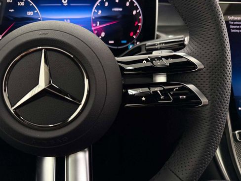 New 2026 Mercedes-Benz GLC 300 image 27