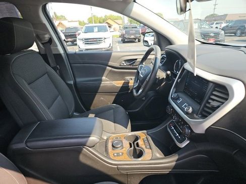 Used 2023 GMC Acadia SLE w/ Driver Convenience Package image 22