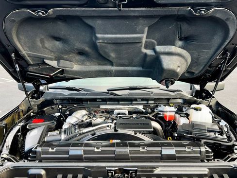 Used 2025 GMC Sierra 2500 Denali image 14