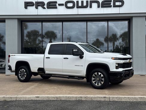 Used 2025 Chevrolet Silverado 2500 Custom w/ Custom Value Package AWD/4WD image 32