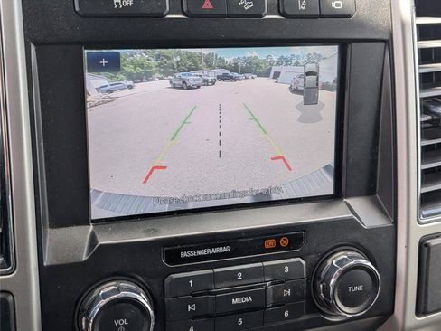 Used 2020 Ford F250 Lariat AWD/4WD image 24