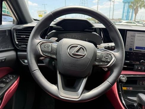 Used 2025 Lexus NX 250 FWD w/ Towing Package (2000 Lbs) image 15