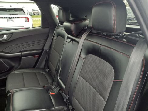 Used 2024 Ford Escape ST-Line image 15